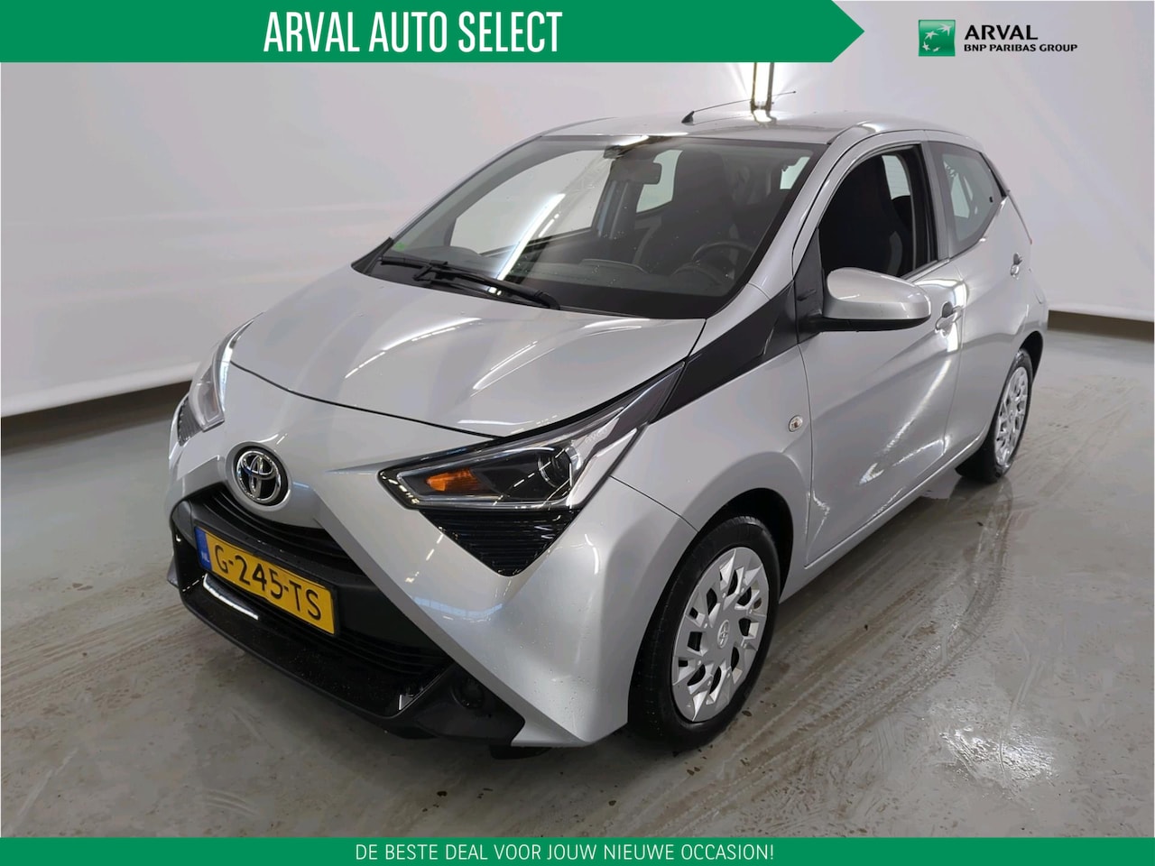 Toyota Aygo - 1.0 VVT-i 72pk x-Play Limited | Navigatie via Apple CarPlay | Achteruitrijcamera | Airco | - AutoWereld.nl