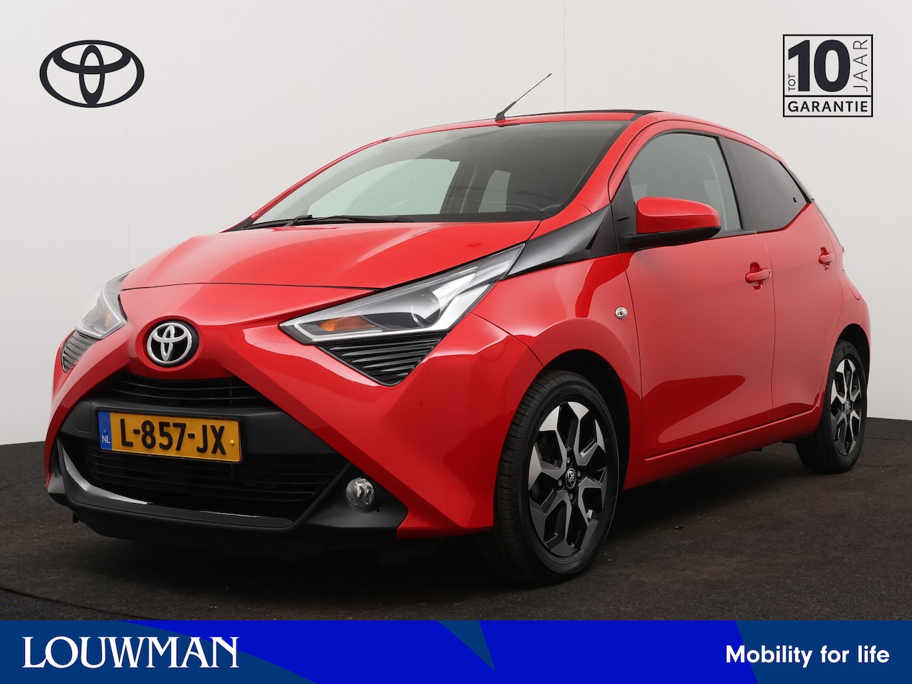 Toyota Aygo - 1.0 VVT-i x-joy cabrio | LM velgen | Camera | Climate Control | Airco | - AutoWereld.nl