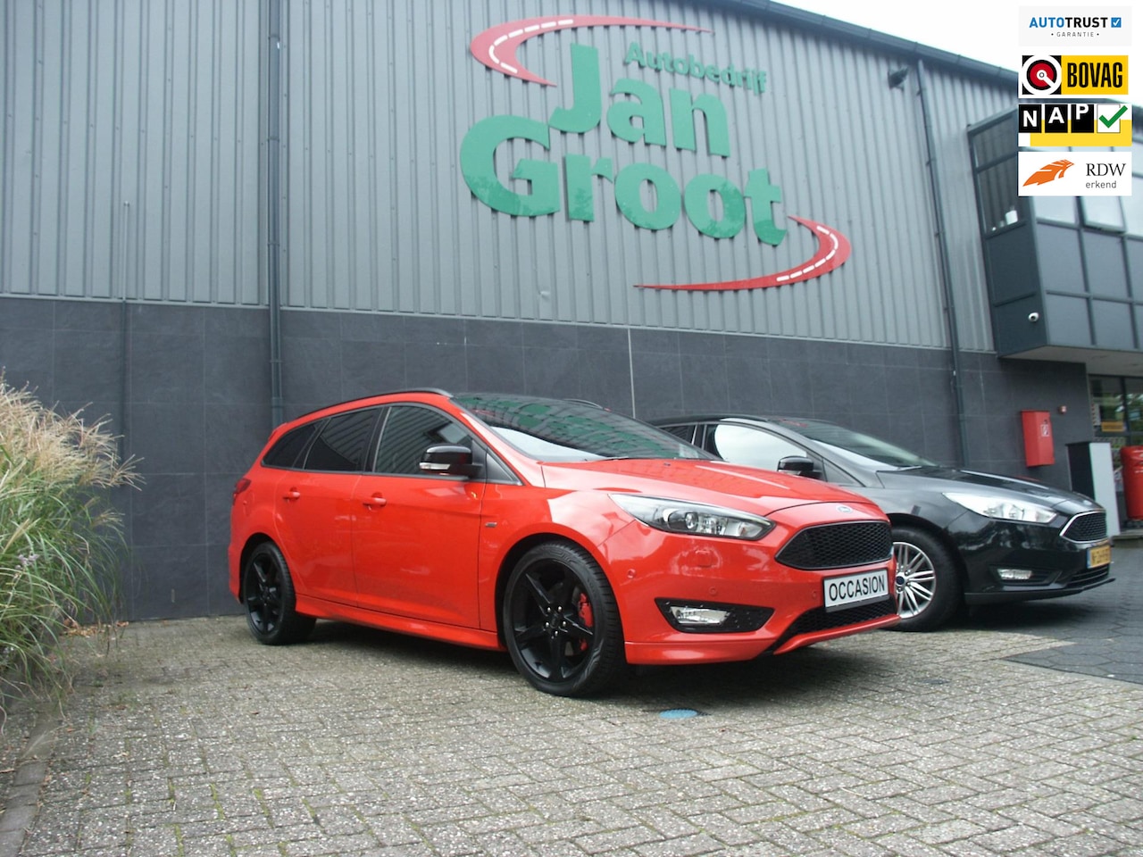 Ford Focus Wagon - 1.5 Titanium ST Line - AutoWereld.nl