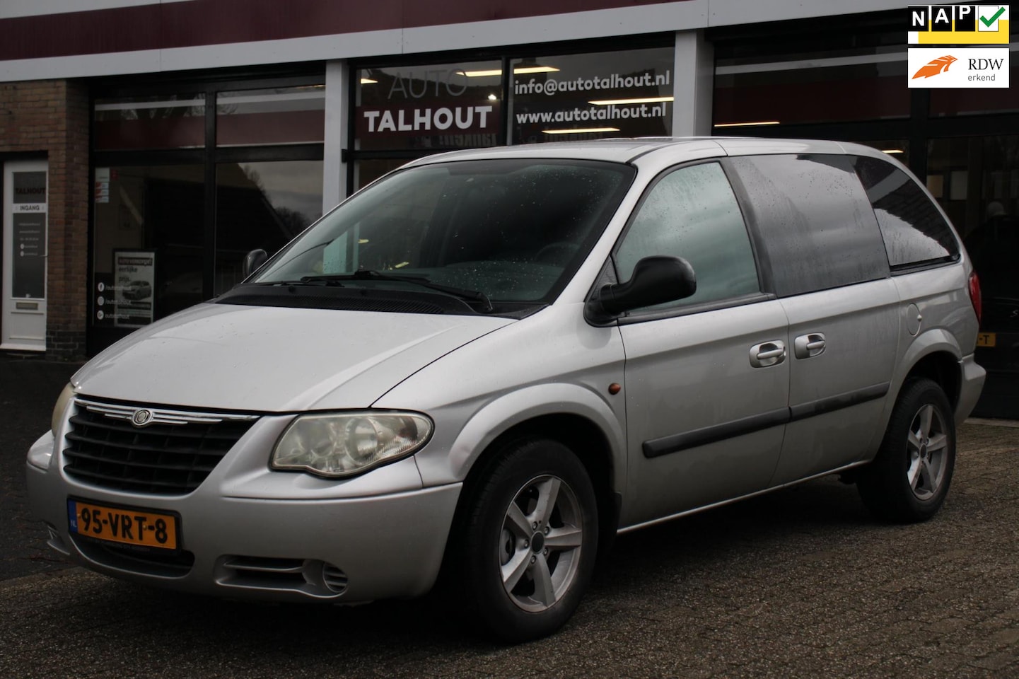 Chrysler Ram Van - 2.8 CRD - AUTOMAAT, TREKHAAK, AIRCO, CRUISE CONTROL - AutoWereld.nl