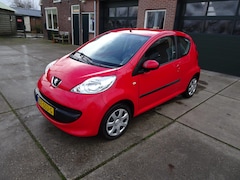 Peugeot 107 - 1.0-12V XR