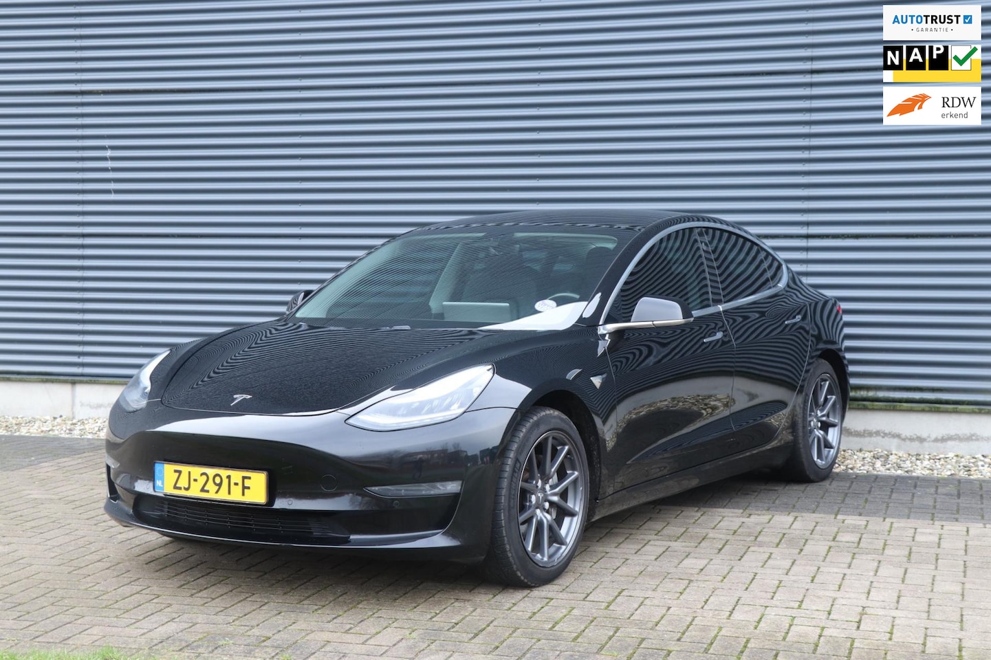 Tesla Model 3 - Long Range RWD Long Range AWD 75 kWh | AUTOPILOT | FSD | PANO | INCL.BTW - AutoWereld.nl