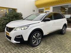 Peugeot 5008 - 1.2 PT Premium 7 Persoons Leer Stoelverwarming Navi LED