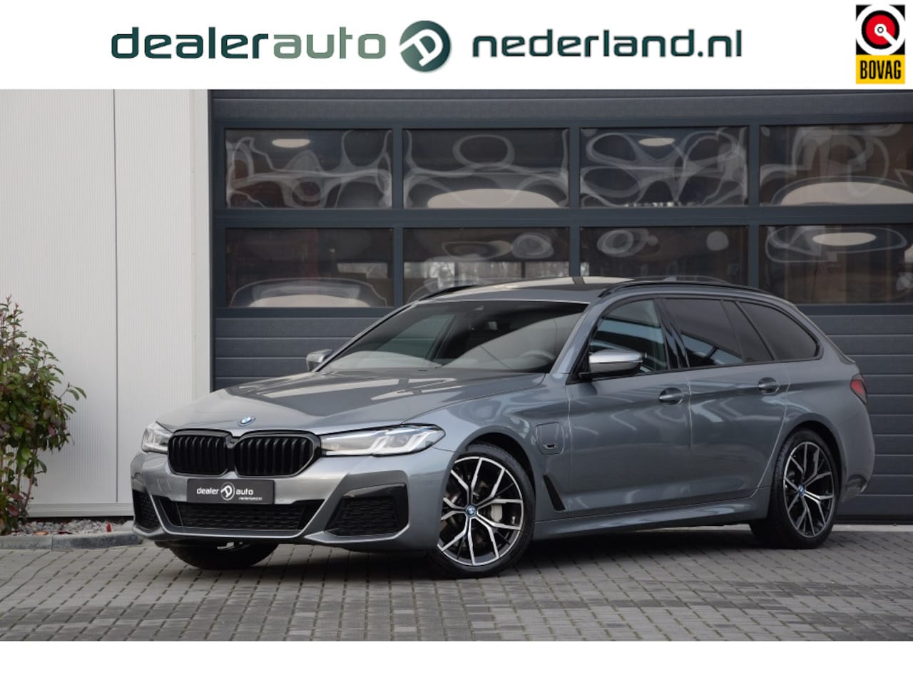 BMW 5-serie Touring - 530e M- Sport| Pano | Memory | Laser-Led | Head- Up | Trekhaak | - AutoWereld.nl