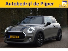 MINI Cooper - 1.5 Chili Business Bi-Tone | NL-Auto | Z+W banden | Leder | Nav | Carplay | Cruise Contr |