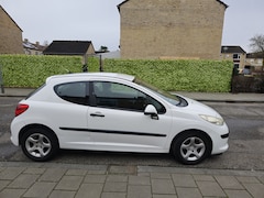 Peugeot 207 - 1.4 XR