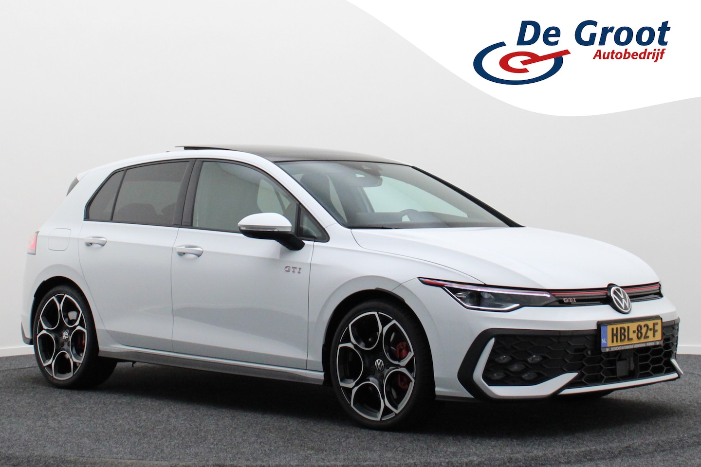 Volkswagen Golf - 8.5 2.0 TSI DSG GTI IQ. LIGHT, DCC, ACC, 360° Camera, Panoramadak, Harman/Kardon, Keyless - AutoWereld.nl