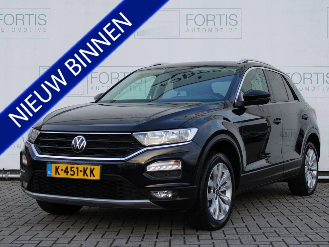 Volkswagen T-Roc - 1.5 TSI Style Business NL AUTO | AUTOMAAT | TREKHAAK | CARPLAY - AutoWereld.nl