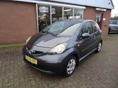 Toyota Aygo - 1.0-12V +