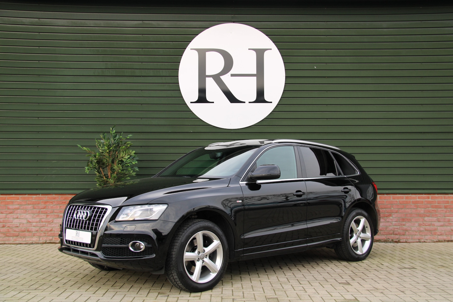 Audi Q5 - 3.2 V6 FSI Quattro Automaat S Line - Let op: 82dkm!! Youngtimer! - AutoWereld.nl