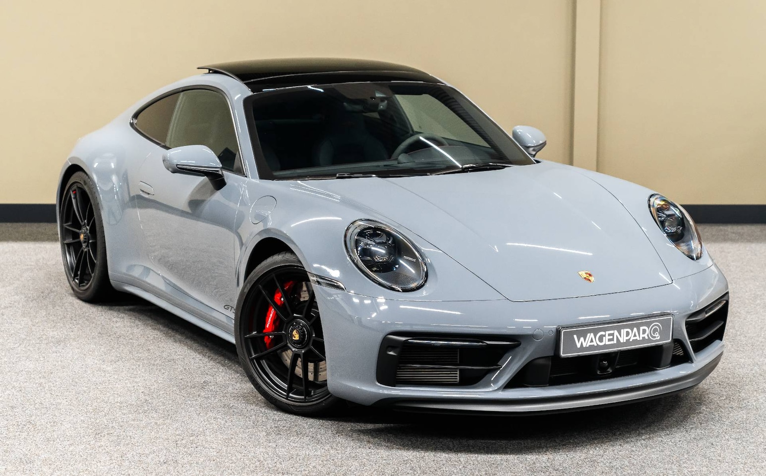 Porsche 911 - 992 Carrera 4 GTS LIFT+4WSTURING+BOSE+PPF*PANO - AutoWereld.nl