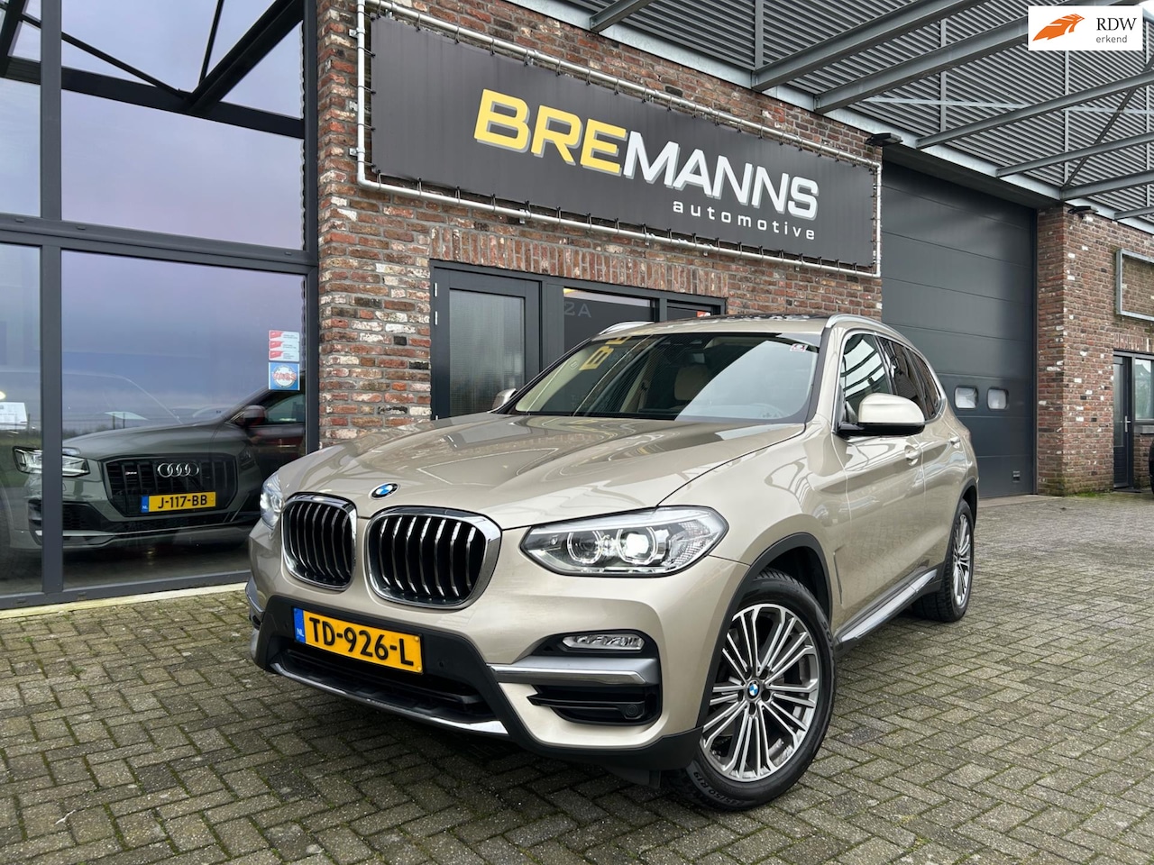 BMW X3 - XDrive20i High Executive LED, NAP, Dealer onderhouden. - AutoWereld.nl