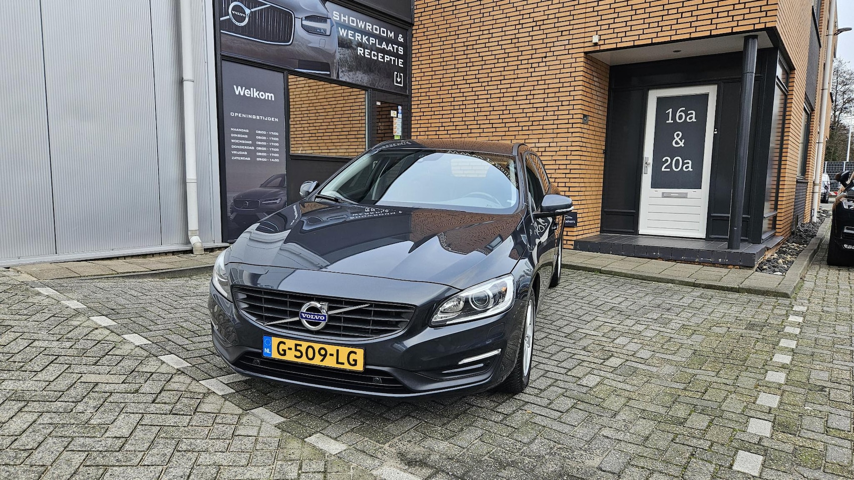 Volvo V60 - 1.5 T3 Polar 1.5 T3 Polar+ - AutoWereld.nl