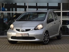 Toyota Aygo - 1.0-12V Stuurbekrachtiging 5Drs. Cd Apk 1ste Eigenaar NAP