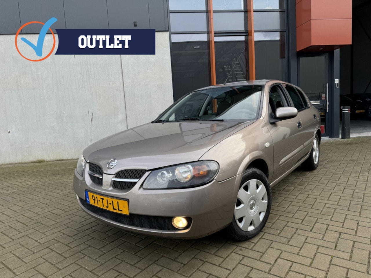 Nissan Almera - 1.5 Acenta Airco NIEUWE APK OUTLET AUTO - AutoWereld.nl