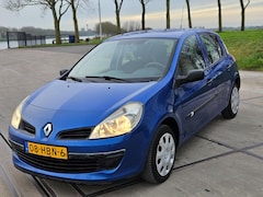 Renault Clio - 1.2-16V Expression Nieuwe apk 08-01-2026