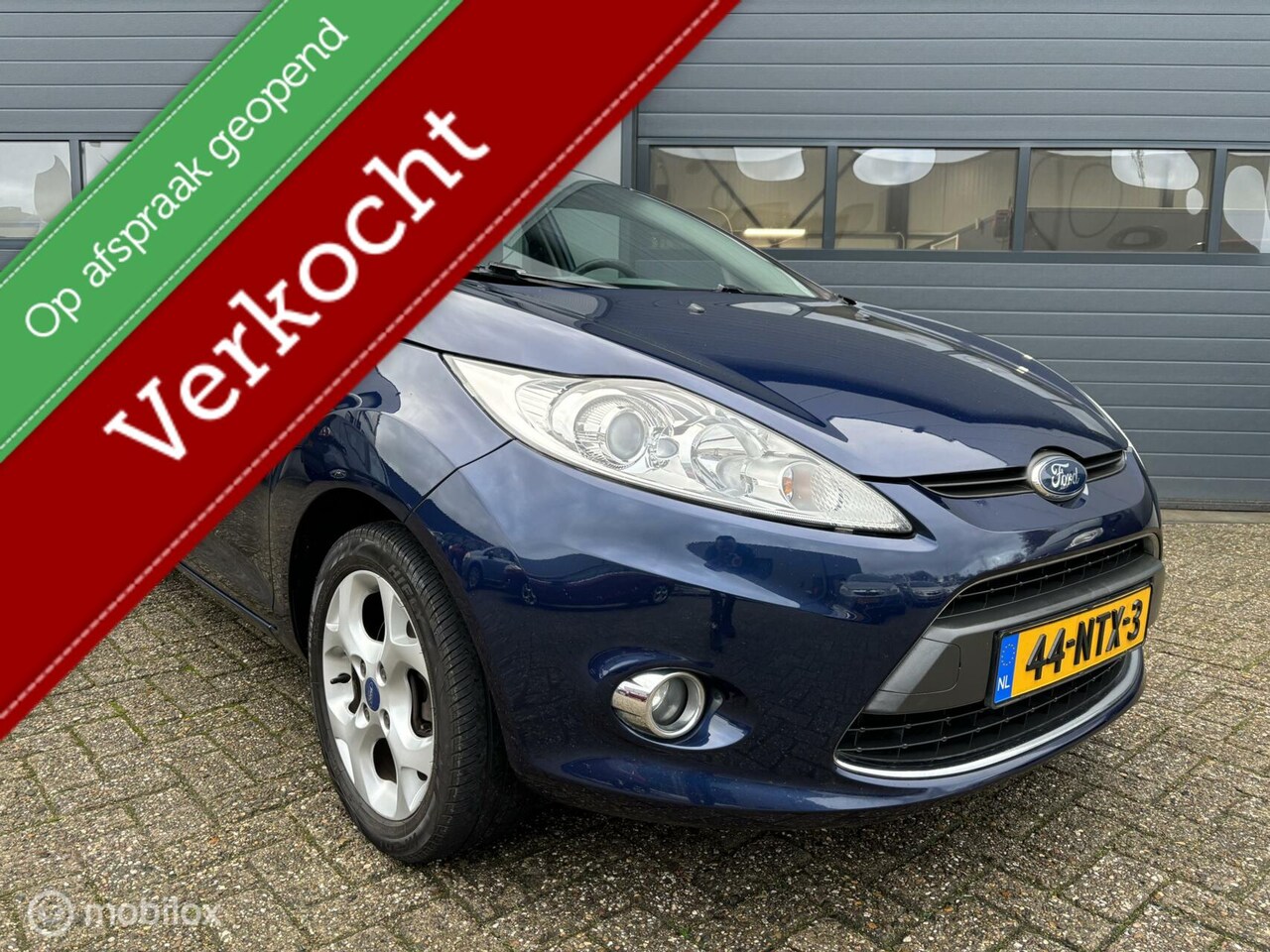 Ford Fiesta - 1.25 Titanium Uitvoering _ 2e Eigenaar NL Auto - AutoWereld.nl