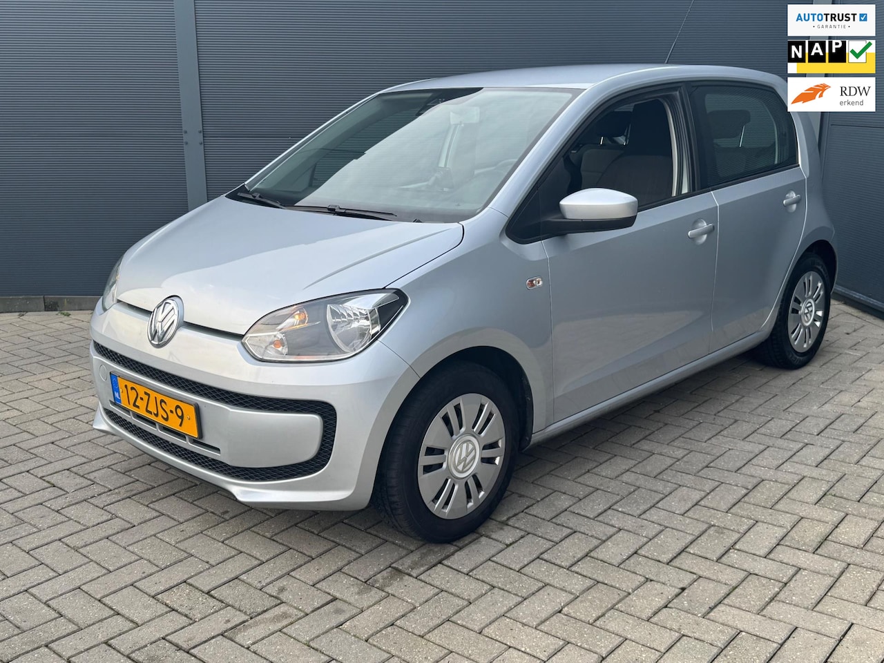 Volkswagen Up! - 1.0 move up! / 5 Deurs / Airco / Navi / Nap - AutoWereld.nl