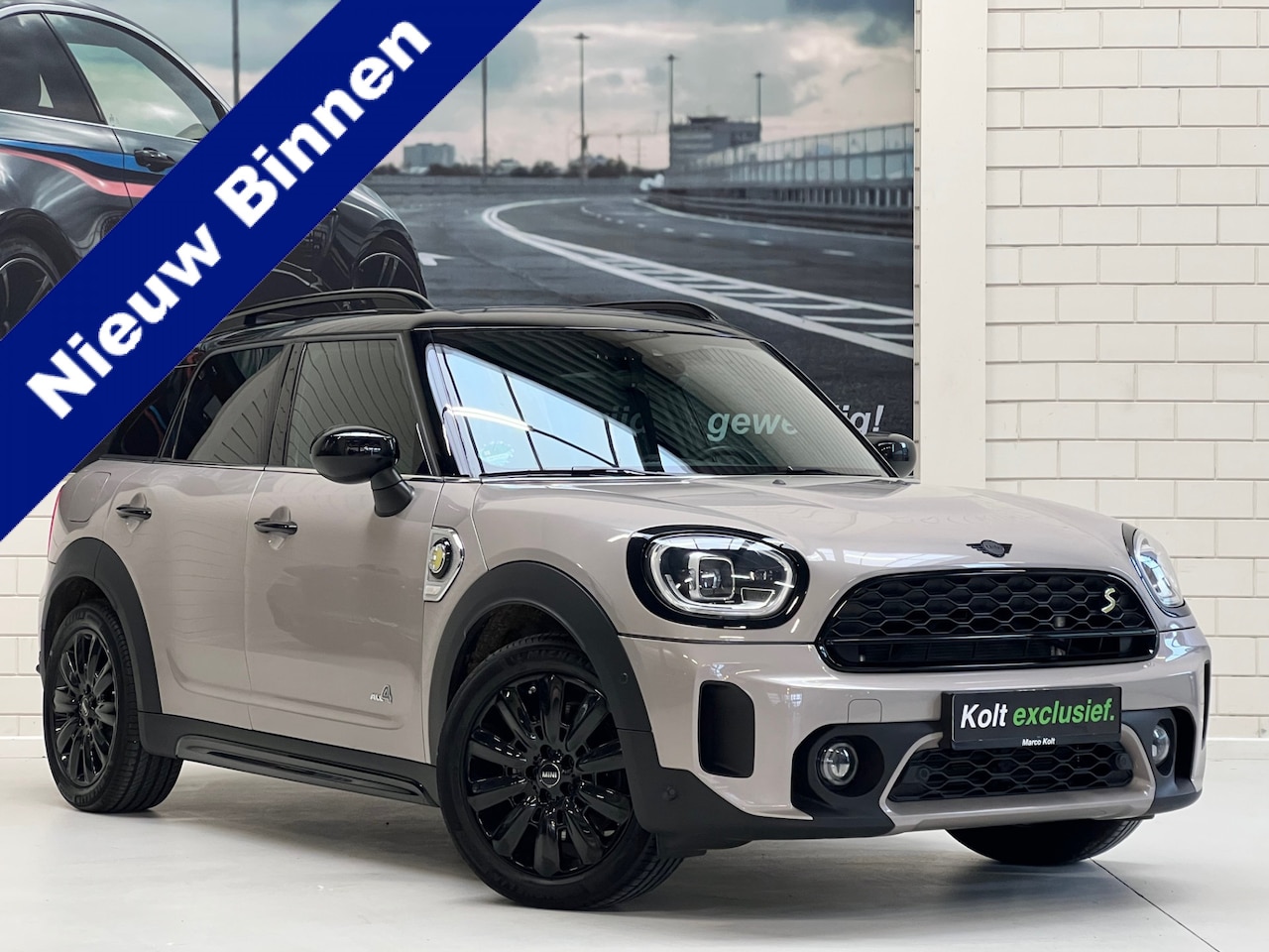 MINI Countryman - Mini 2.0 Cooper S E ALL4 Classic Trim 220 PK Facelift Automaat / Apple Carplay / Camera / - AutoWereld.nl