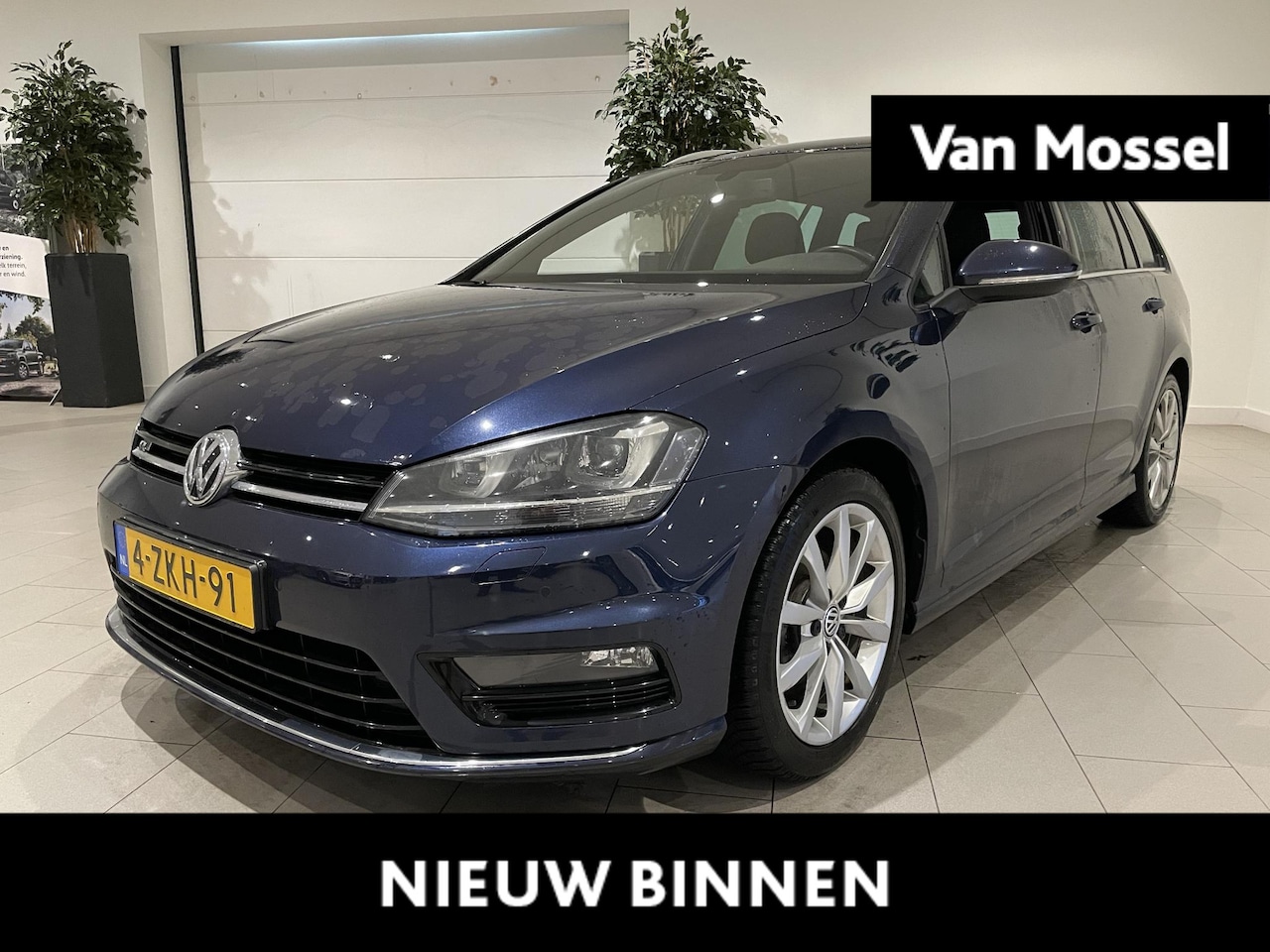 Volkswagen Golf Variant - 1.2 TSI Highline 105 PK | R-Line Editie | Cruise Control | Trekhaak | Navigatie | Parkeers - AutoWereld.nl