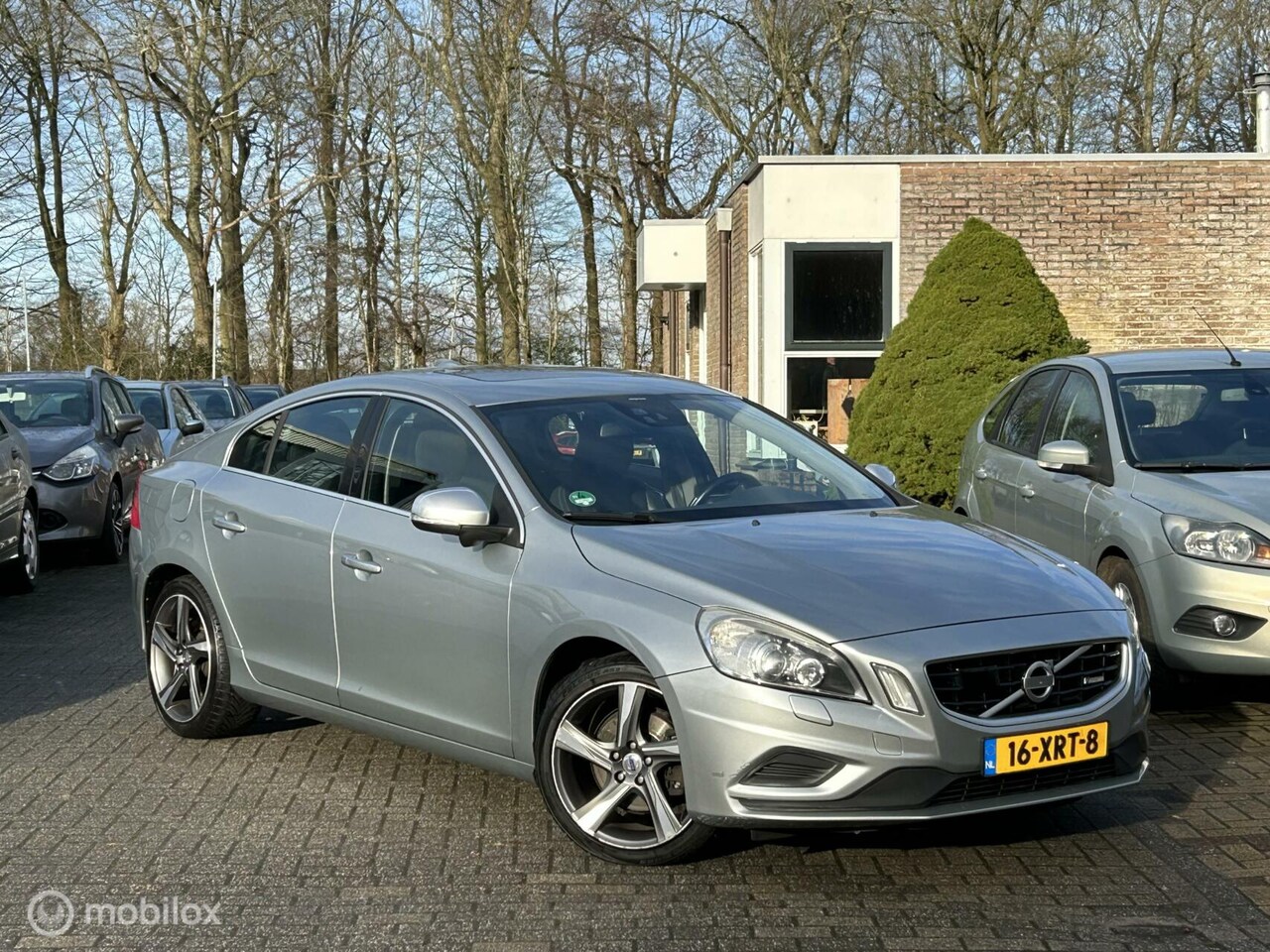 Volvo S60 - 2.0 D4 R-Design | 5 Cilinder | Vol opties | - AutoWereld.nl