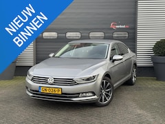 Volkswagen Passat - 2.0 TDI Highline | Navigatie | Led | Carplay | Lichtmetalen Velgen | Parkeersensoren | Tre