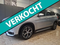 BMW X1 - XDrive20i Centennial High Executive Trekhaak / Navigatie / Parkeer Sensoren / Stoelverwarm