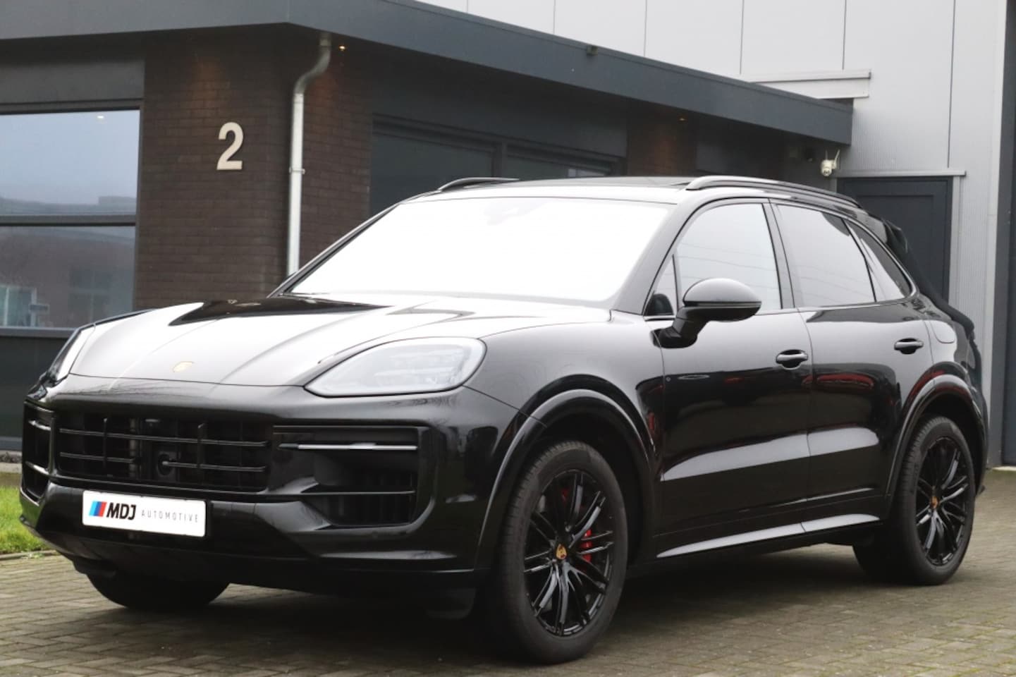 Porsche Cayenne - 3.0 S E-Hybrid nieuwprijs €186.942,- Pano 22 inch VOL - AutoWereld.nl