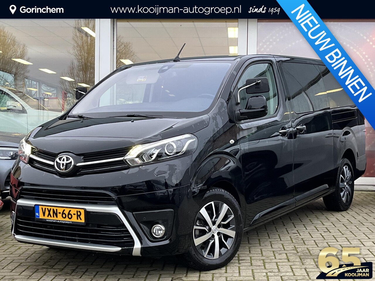 Toyota PROACE Long Worker - 2.0 D-4D Dynamic DC Verso | 1e Eigenaar | Rijklaar als Les auto | BTW | Trekhaak | Glazend - AutoWereld.nl