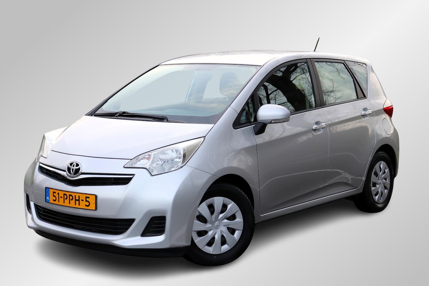 Toyota Verso S - 1.3 VVT-i Comfort Trekhaak-Airco - AutoWereld.nl