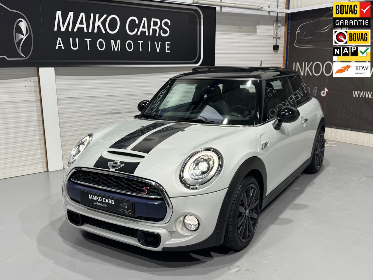 MINI Cooper S - Mini 2.0 Chili Serious JWC NL NAP km,s - AutoWereld.nl