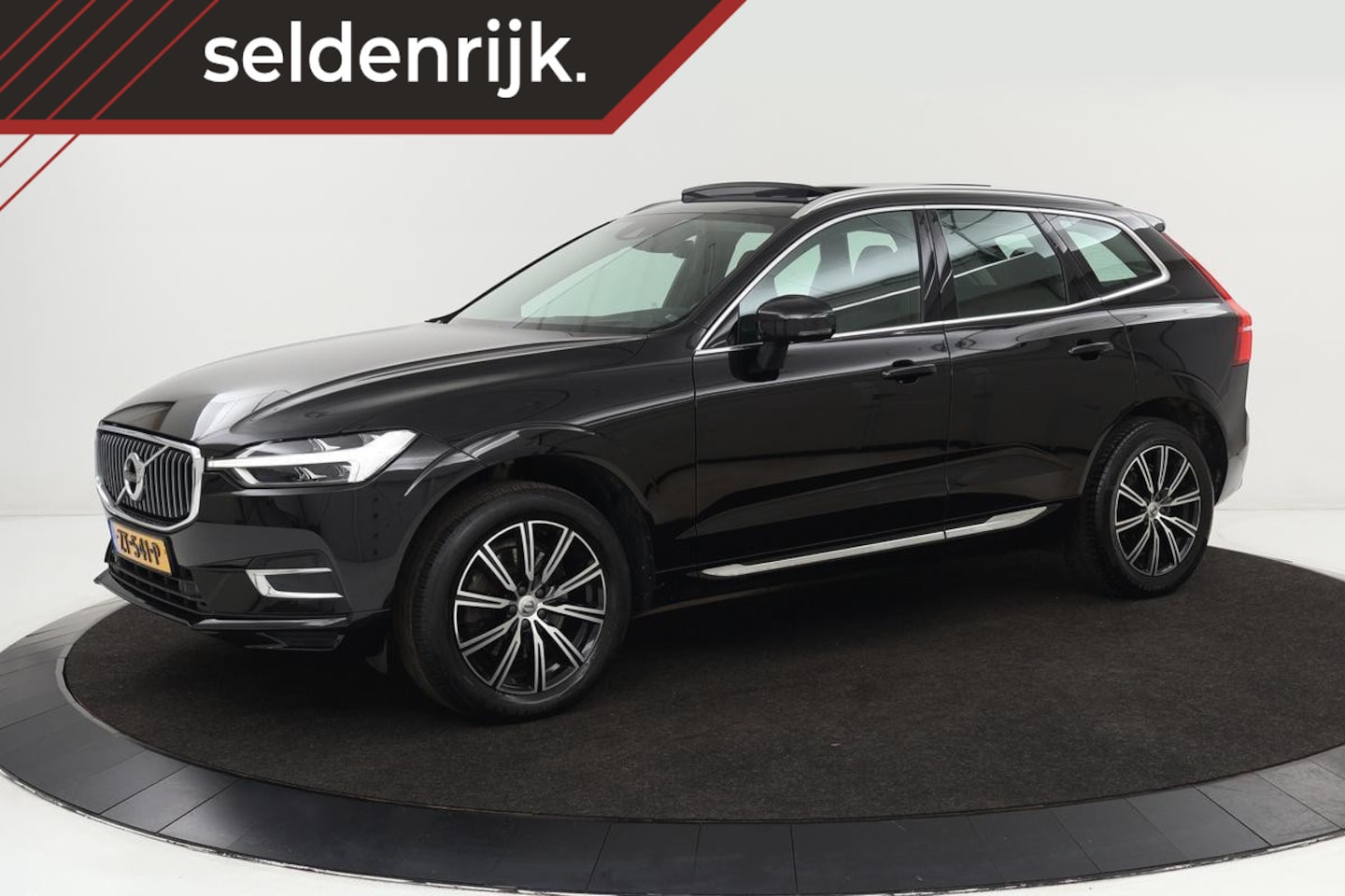 Volvo XC60 - 2.0 T4 Inscription | Panoramadak | Head-Up | Trekhaak | Stoelverwarming | Camera | Leder | - AutoWereld.nl