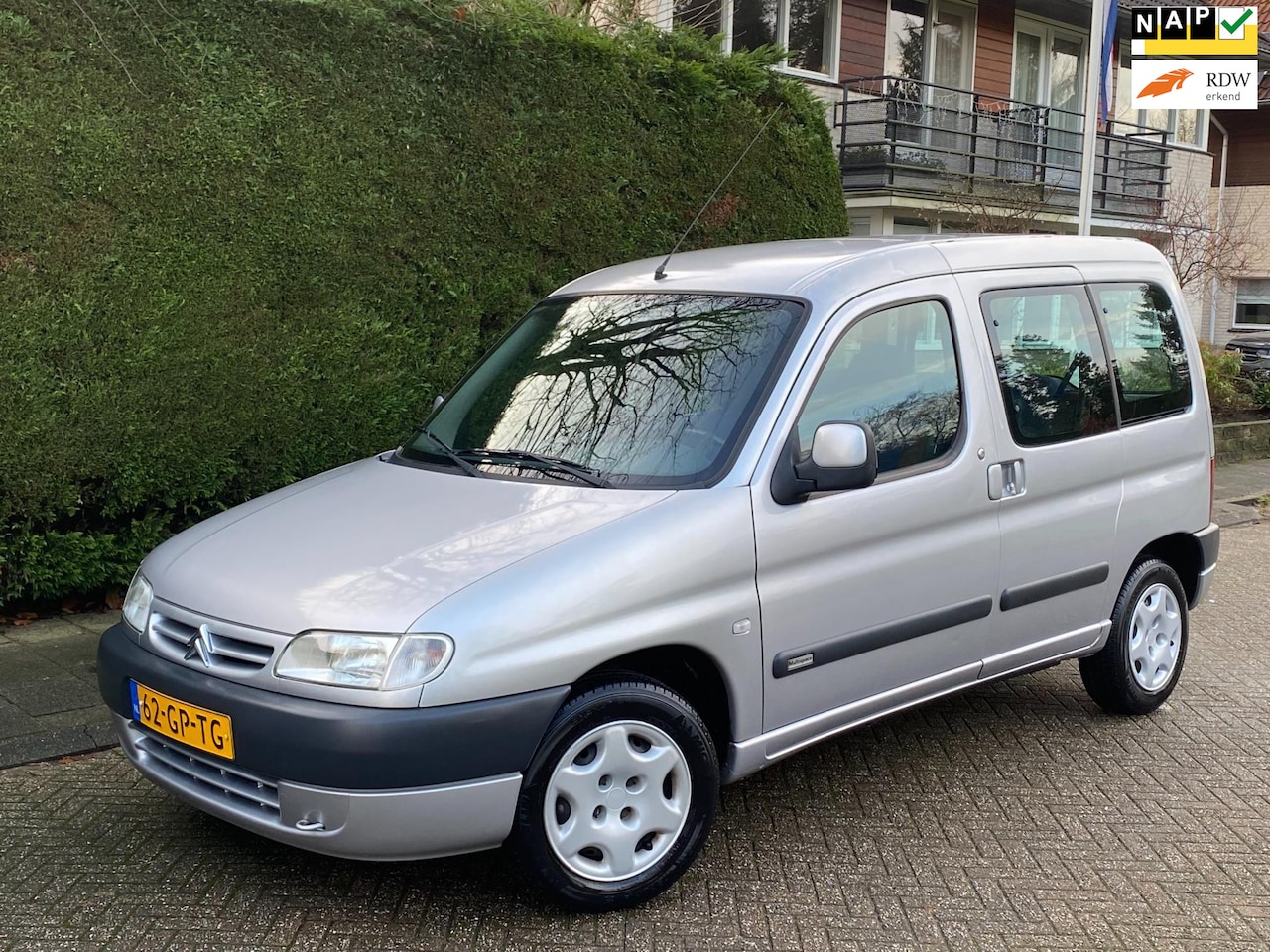 Citroën Berlingo - 1.4i Multispace RIJDT NIEUW/1e EIGENAAR!!! - AutoWereld.nl