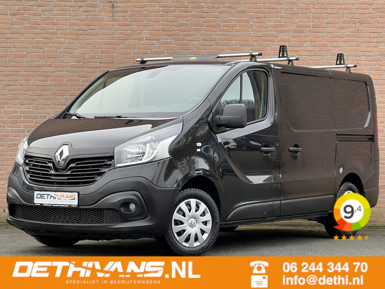 Renault Trafic - 1.6dCi 125PK Black Edition / 2x Schuifdeur / Camera / Navigatie - AutoWereld.nl