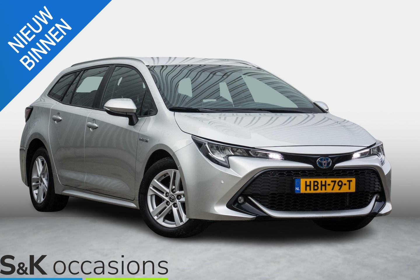 Toyota Corolla Touring Sports - 1.8 Hybrid Dynamic ACC PDC Keyless NAVI - AutoWereld.nl