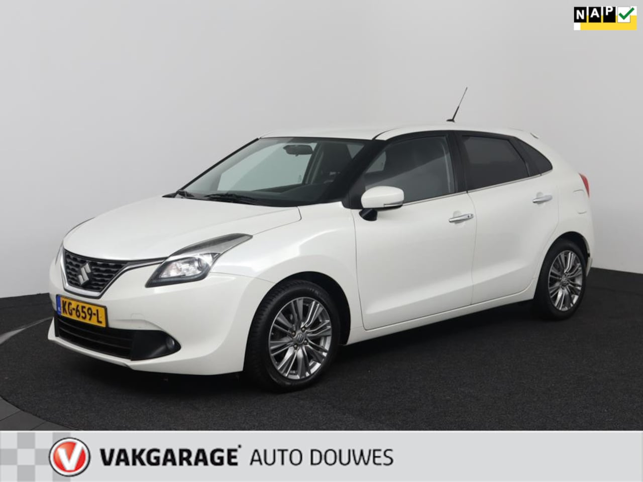 Suzuki Baleno - 1.0 Boosterjet High Executive |NAP | Automaat | Stoelverwarming | 5drs. - AutoWereld.nl