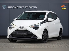 Toyota Aygo - 1.0 VVT-i 73 pk X-PLAY / APPLE CARPLAY / ACHTERUITRIJCAMERA / DEALERONDERHOUDEN / AIRCO /