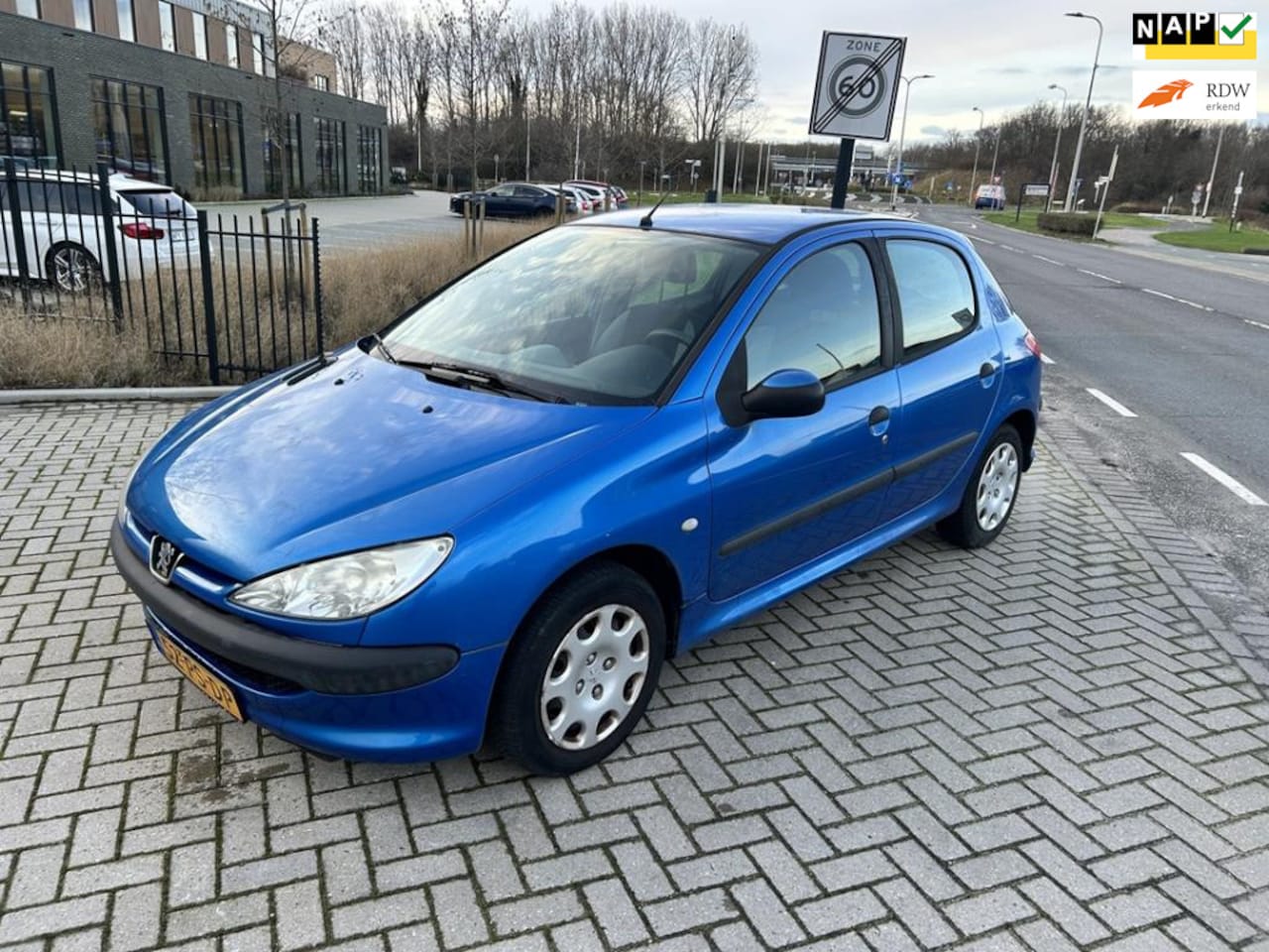 Peugeot 206 - 1.4 X-line 2004! AIRCO! NWE APK! - AutoWereld.nl