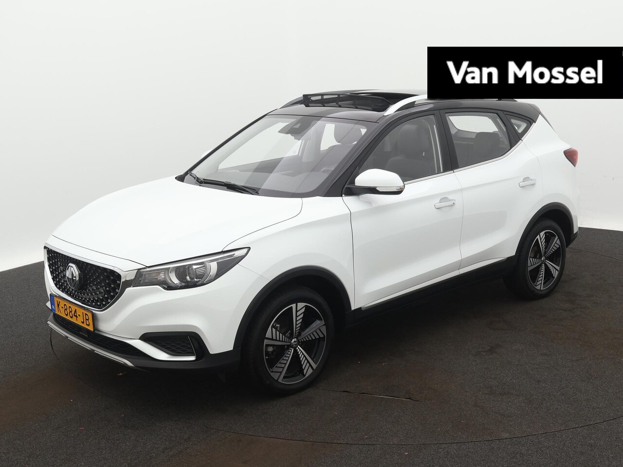 MG ZS - EV Luxury 45 kWh | WLTP 263KM | Panorama/Schuif-Kantel Dak | LMV | DAB | Cam | Airco | ACC - AutoWereld.nl