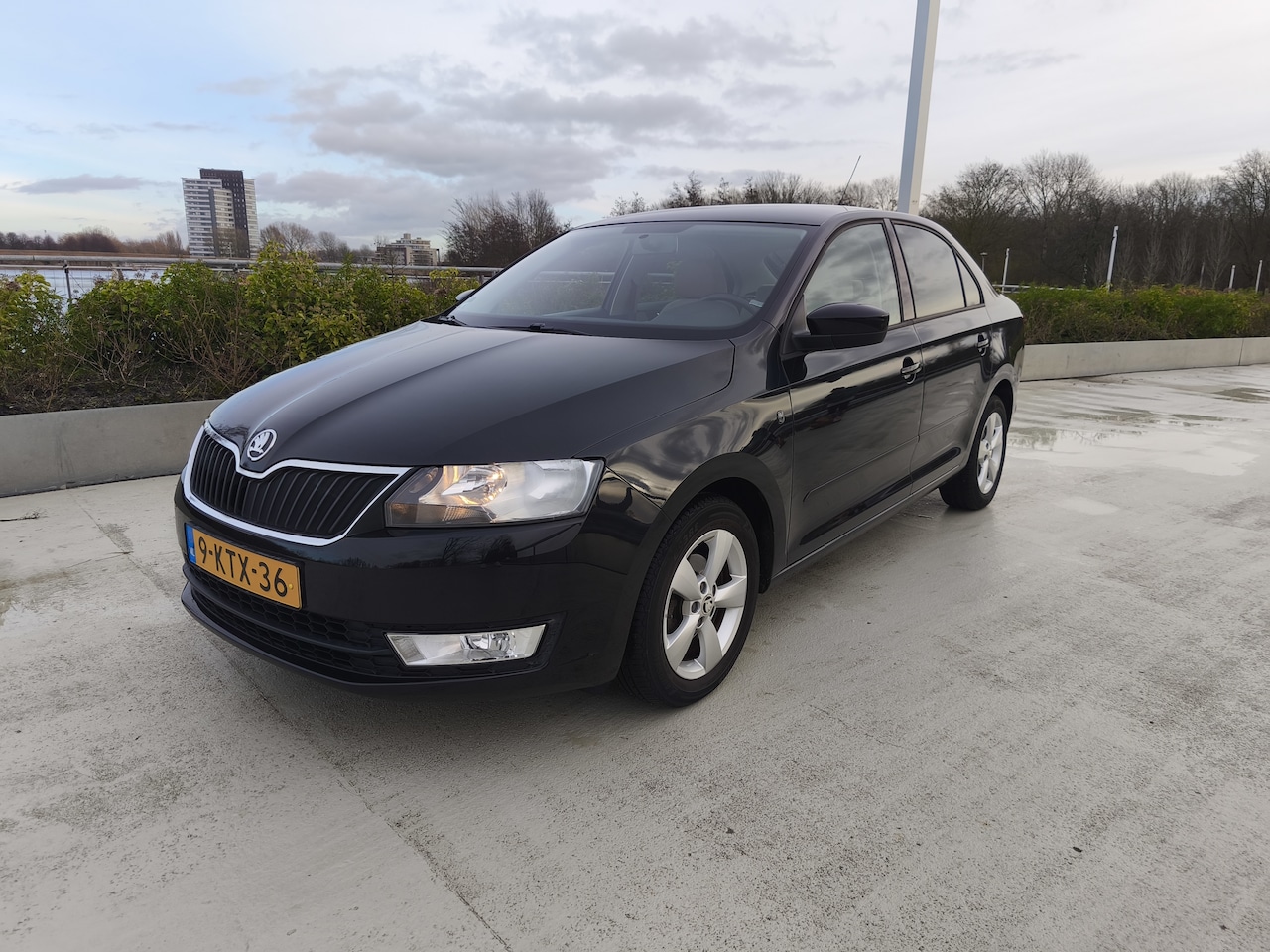 Skoda Rapid - 1.2 TSI Greentech Elegance - AutoWereld.nl