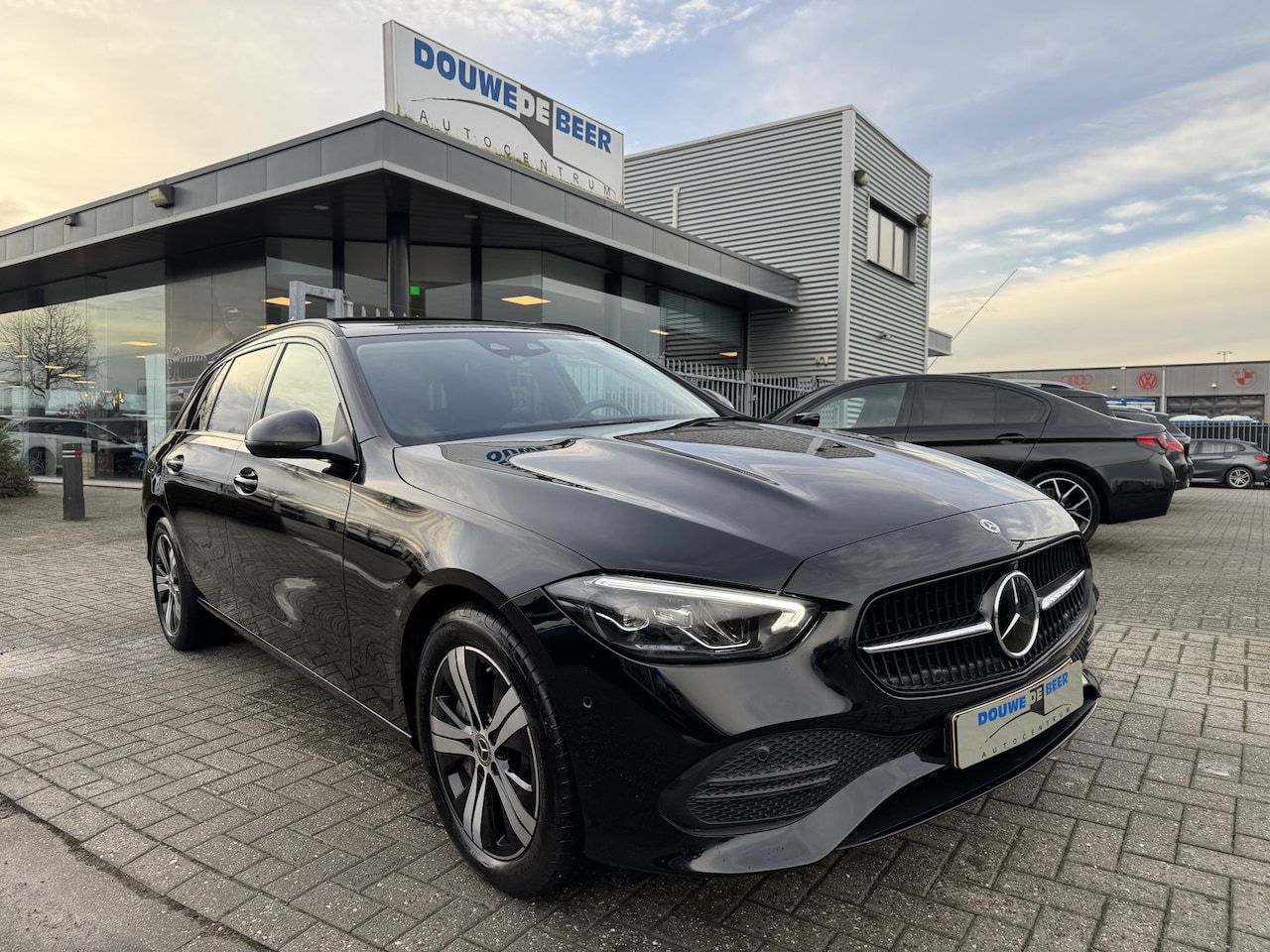 Mercedes-Benz C-klasse Estate - 300 e Luxury Line 300 e Luxury Line, Night aut pano/dak, Head UP, comfort stoelen, AMG lm - AutoWereld.nl