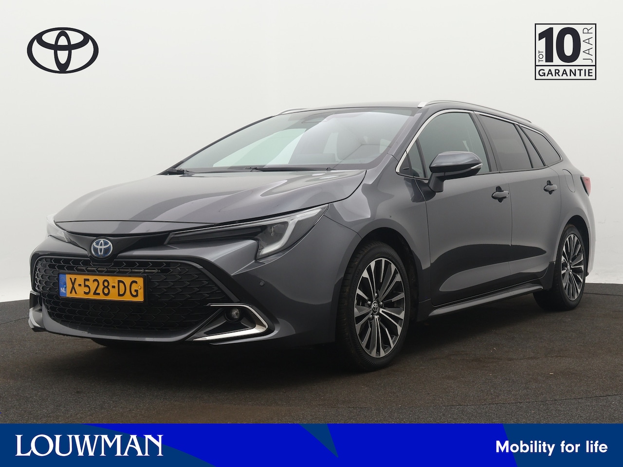 Toyota Corolla Touring Sports - 1.8 140 Hybrid First Edition | Camera | Parkeersensoren | LM velgen | Stoelverwarming | Cr - AutoWereld.nl