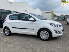 Hyundai i20 - 1.2i i-Motion AIRCO | PDC | 1e EIGENAAR | DEALER ONDERHOUDEN | NAP | APK