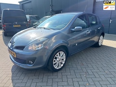 Renault Clio - 1.6-16V Privilege. 70.000Km inkl Nieuwe distributie