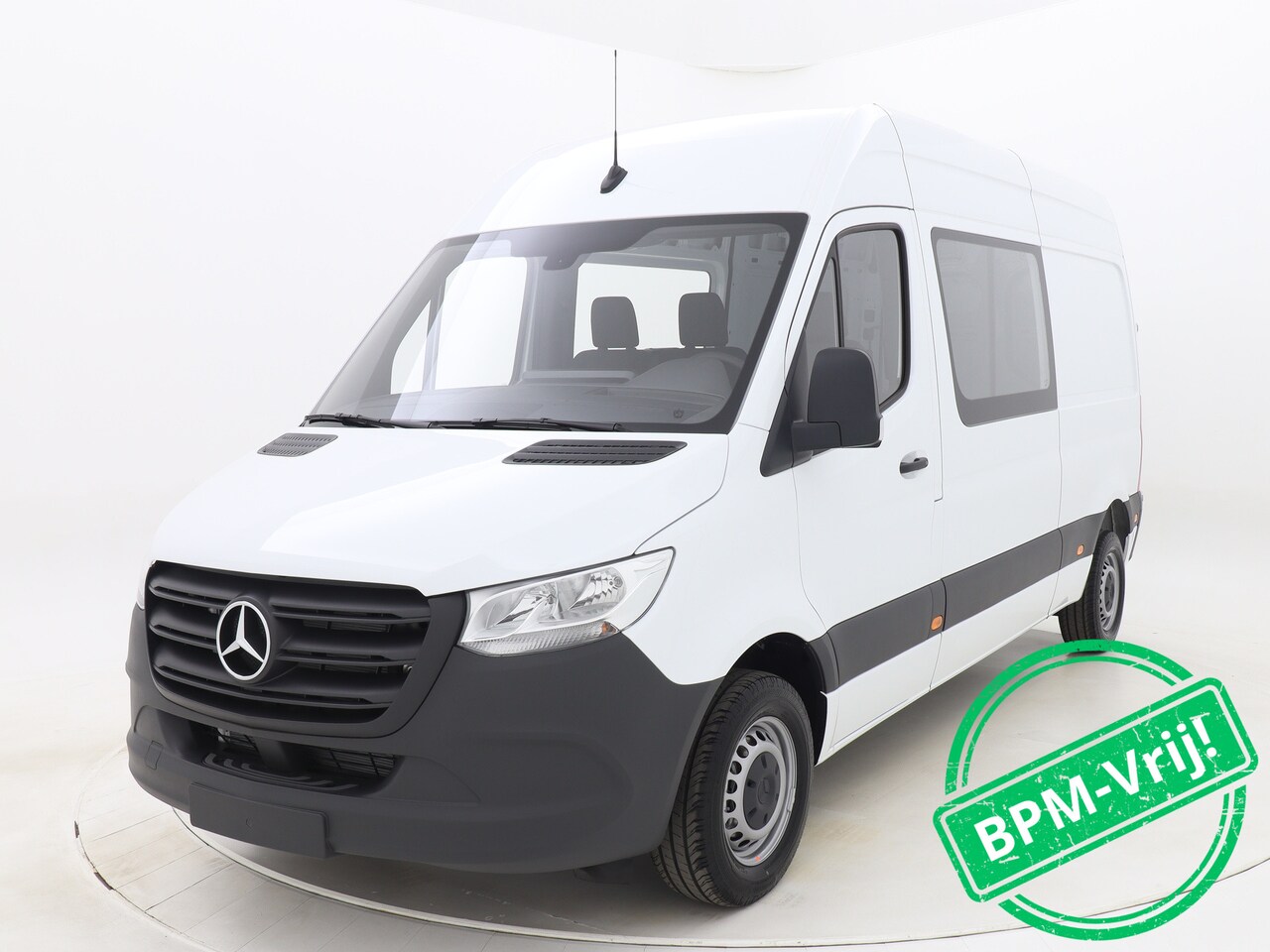 Mercedes-Benz Sprinter - 311CDI 115PK L2H2 Voorwielaandrijving Functional Dubbel Cabine 6-persoons MBUX Achteruitri - AutoWereld.nl