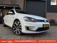 Volkswagen Golf - 1.4 TSI GTE DSG Hybride 150PK Automaat Zeer Nette Airco Navi Cruise control Trekhaak