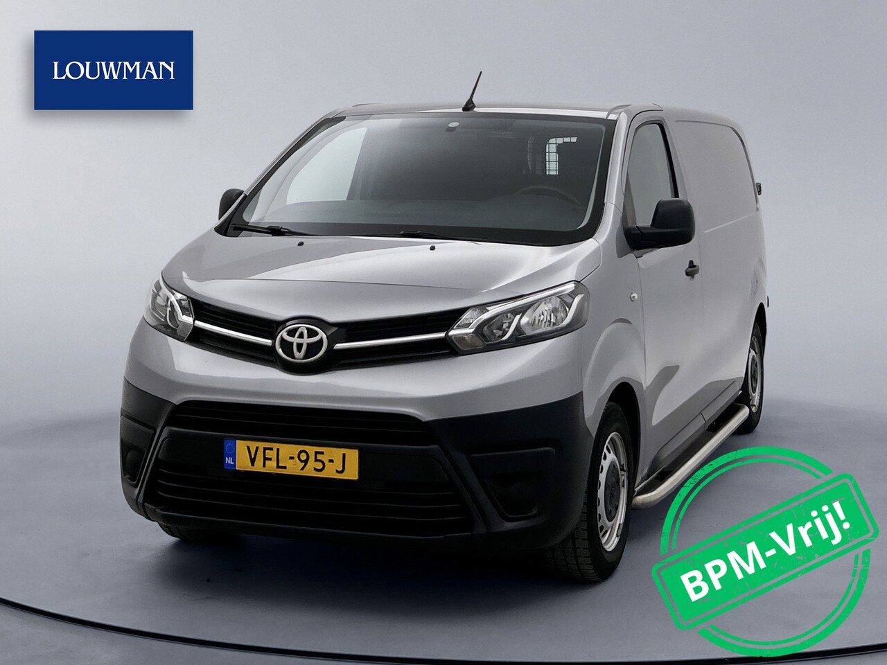 Toyota ProAce Worker - 1.5 D-4D Cool Comfort L2 Oprijplaat Betimmering Cruise Control - AutoWereld.nl