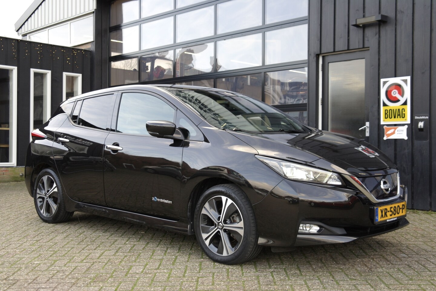 Nissan LEAF - Tekna 40 kWh | NL-Auto | Carplay | Leder | Camera - AutoWereld.nl