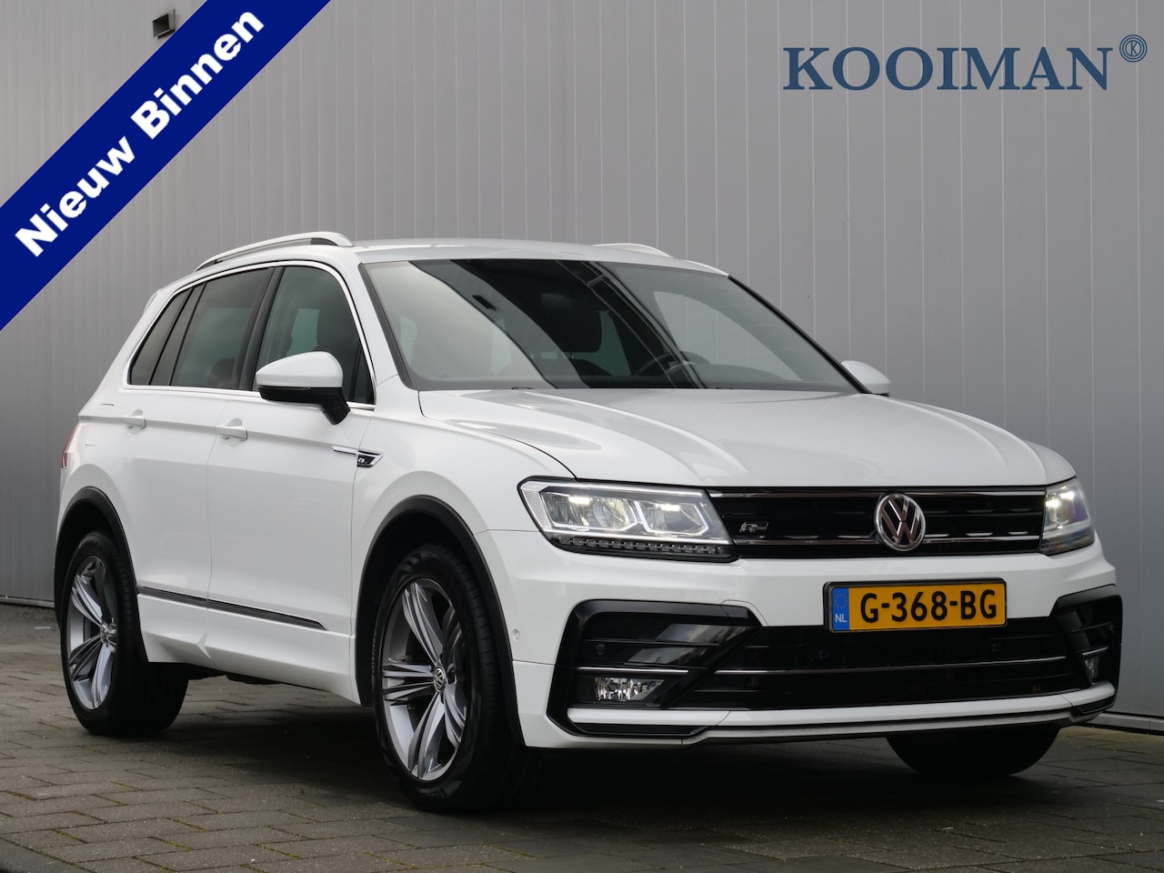 Volkswagen Tiguan - 1.5 TSI 131 Pk Comfortline Business Navigatie / DAB / Apple Carplay / Camera / elektr Klep - AutoWereld.nl