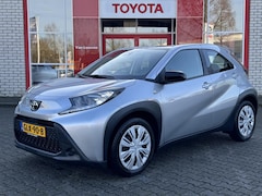 Toyota Aygo X - PLAY ALL SEASON AD-CRUISE AIRCO APPLE/ANDROID CAMERA BLUETOOTH EL-RAMEN/SPIEGELS